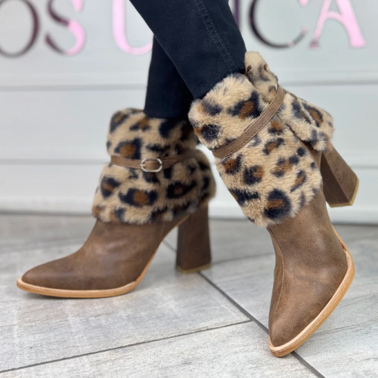 Chic Faux Fur Winter Boots