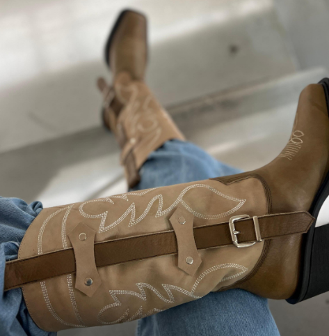Square Embroidered Knight Boots